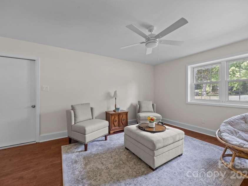 5301 Baker Drive, Charlotte, NC 28210.  MLS# CAR4246783, YatesRealty ID 14446. 