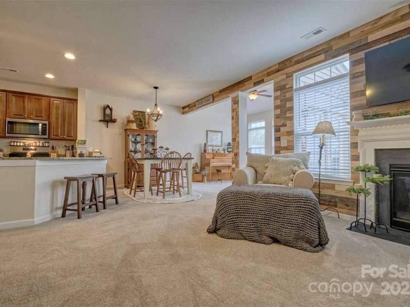 4011 Fenworth Court, Fort Mill, SC 29715.  MLS# CAR4244241, YatesRealty ID 14449. 