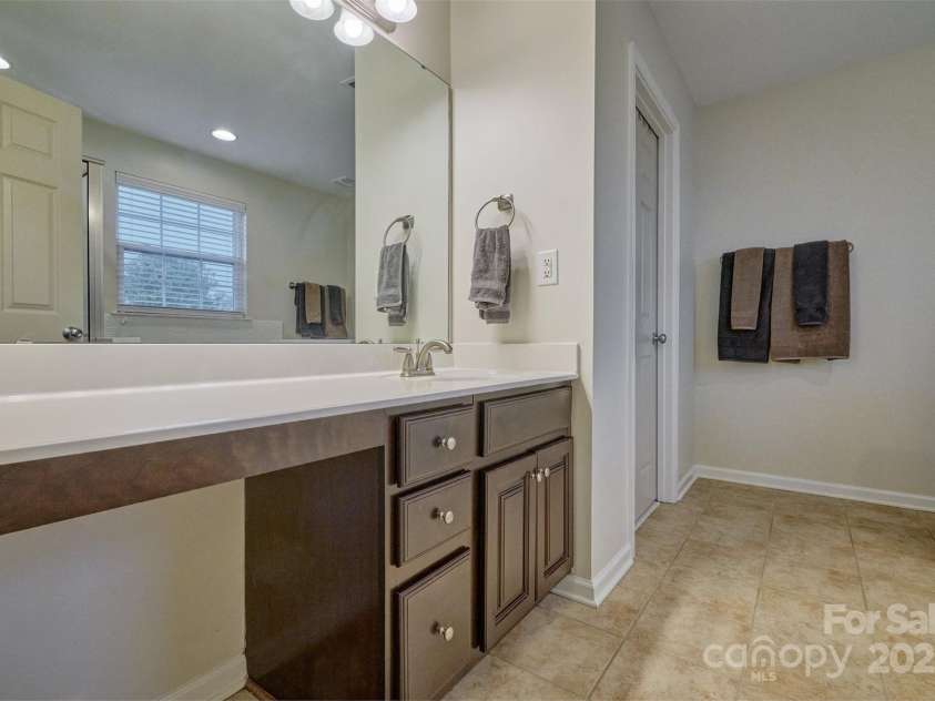 4011 Fenworth Court, Fort Mill, SC 29715.  MLS# CAR4244241, YatesRealty ID 14449. 