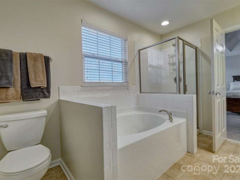 4011 Fenworth Court, Fort Mill, SC 29715.  MLS# CAR4244241, YatesRealty ID 14449. 