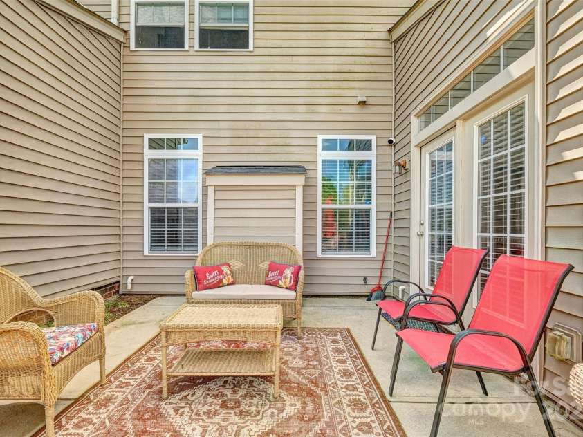 4011 Fenworth Court, Fort Mill, SC 29715.  MLS# CAR4244241, YatesRealty ID 14449. 
