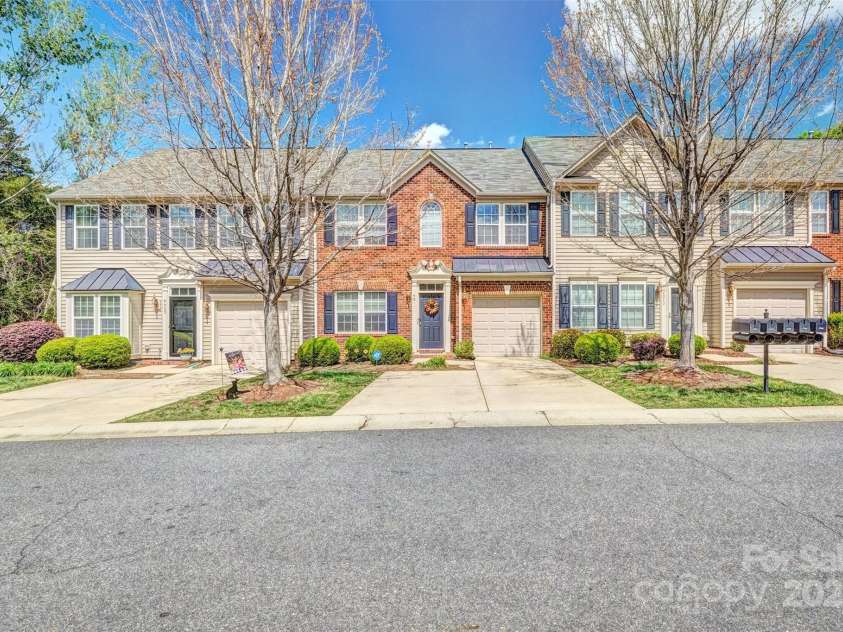 4011 Fenworth Court, Fort Mill, SC 29715.  MLS# CAR4244241, YatesRealty ID 14449. 