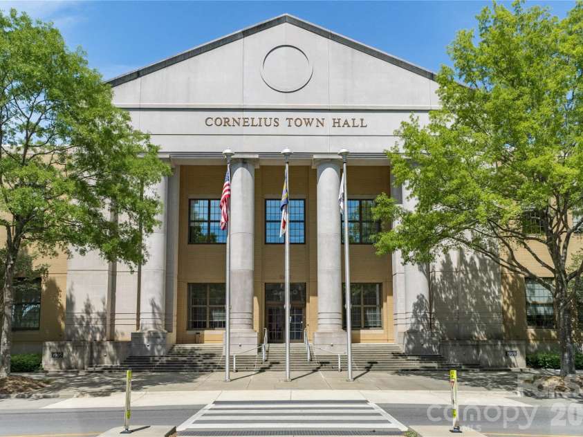10324 Bon Meade Lane, Cornelius, NC 28031.  MLS# CAR4356891, YatesRealty ID 14450. Town Hall
