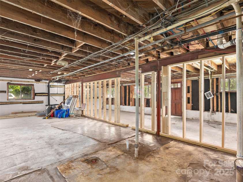 19 Murdock Avenue, Asheville, NC 28804.  MLS# CAR4259711, YatesRealty ID 14450. 