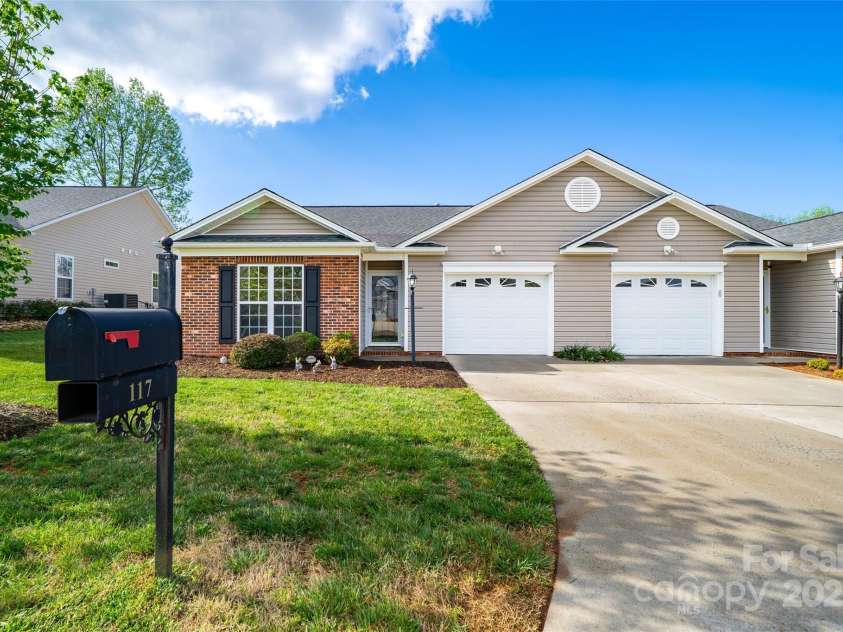 117 Morgan Trace Drive, Valdese, NC 28690.  MLS# CAR4234909, YatesRealty ID 14452. 