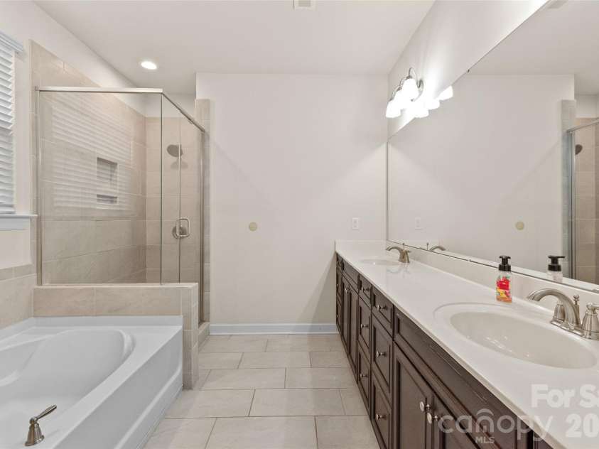 5036 Watersail Way, Clover, SC 29710.  MLS# CAR4368148, YatesRealty ID 14452. Primary Bathroom