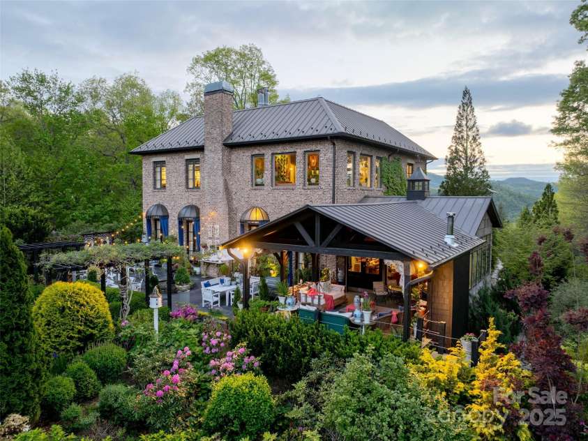 13084 Canada Road, Tuckasegee, NC 28783.  MLS# CAR4291731, YatesRealty ID 14453. 