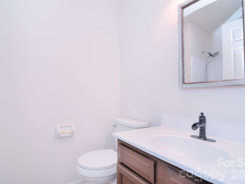 6120 Meadow Rose Lane, Charlotte, NC 28215.  MLS# CAR4405404, YatesRealty ID 14453. 