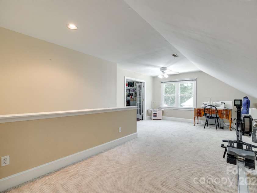 7122 Forest Ridge Road, Matthews, NC 28104.  MLS# CAR4249033, YatesRealty ID 14454. Bonus