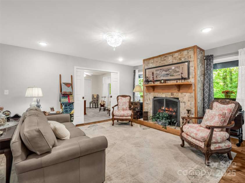 174 Chippendale Drive, Mills River, NC 28759.  MLS# CAR4164743, YatesRealty ID 14455. 