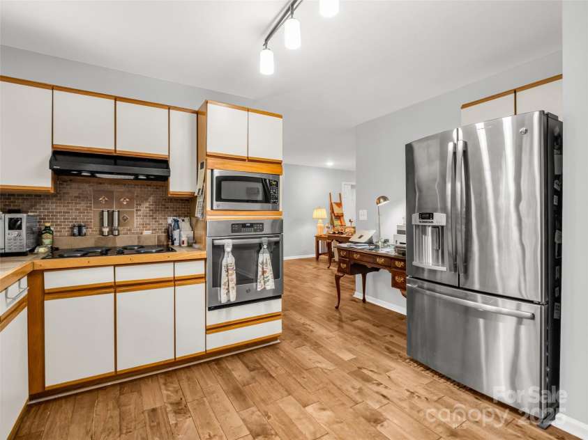 174 Chippendale Drive, Mills River, NC 28759.  MLS# CAR4164743, YatesRealty ID 14455. 