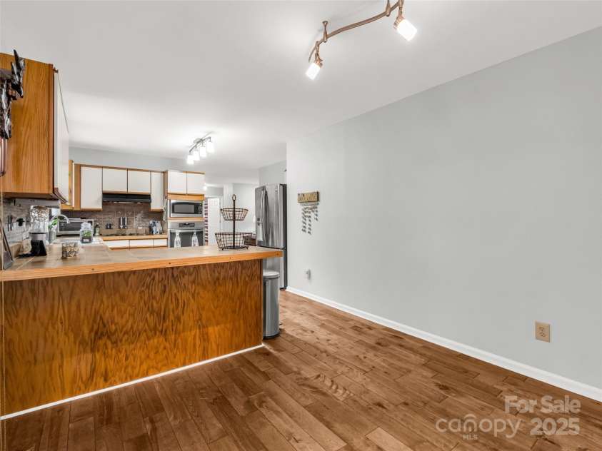 174 Chippendale Drive, Mills River, NC 28759.  MLS# CAR4164743, YatesRealty ID 14455. 