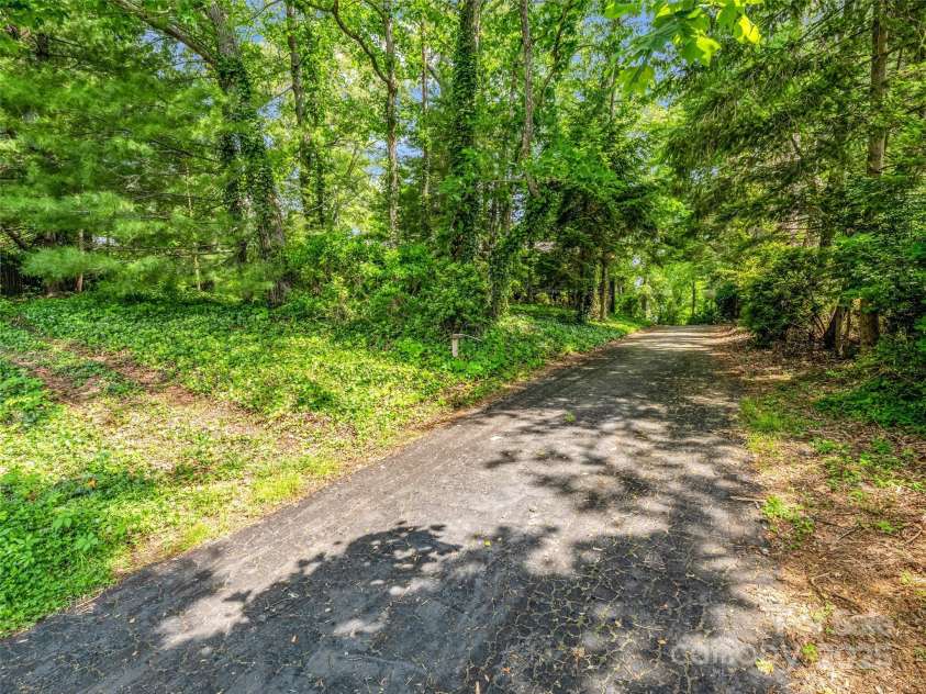 174 Chippendale Drive, Mills River, NC 28759.  MLS# CAR4164743, YatesRealty ID 14455. 