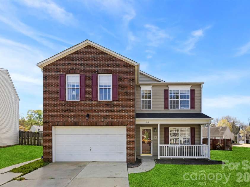 9610 Duxford Lane, Charlotte, NC 28269.  MLS# CAR4361850, YatesRealty ID 14455. 