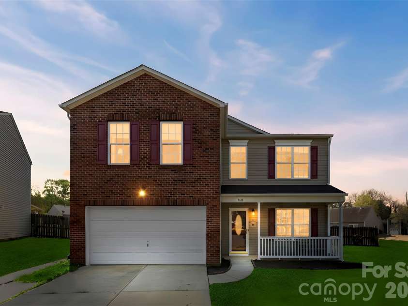 9610 Duxford Lane, Charlotte, NC 28269.  MLS# CAR4361850, YatesRealty ID 14455. 