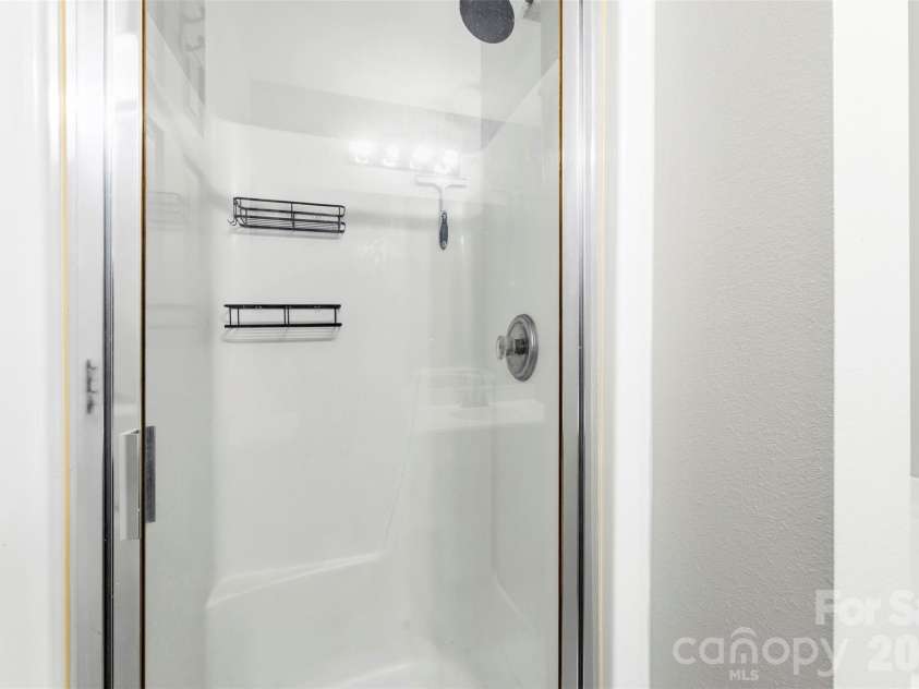 9610 Duxford Lane, Charlotte, NC 28269.  MLS# CAR4361850, YatesRealty ID 14455. 