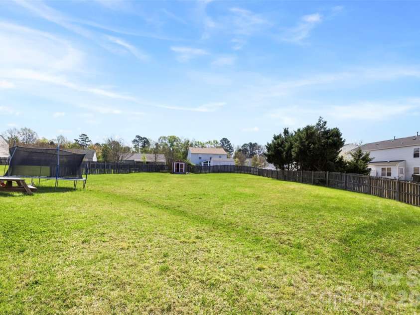 9610 Duxford Lane, Charlotte, NC 28269.  MLS# CAR4361850, YatesRealty ID 14455. 