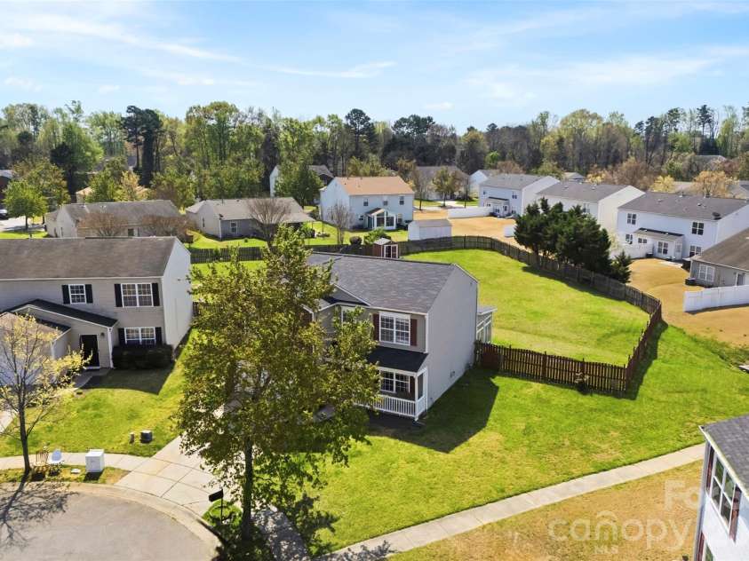 9610 Duxford Lane, Charlotte, NC 28269.  MLS# CAR4361850, YatesRealty ID 14455. 