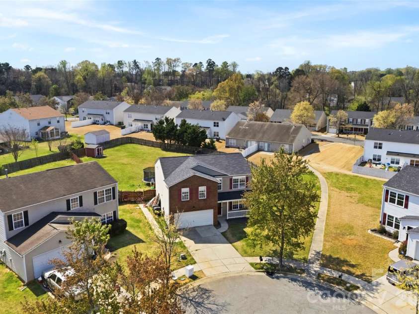 9610 Duxford Lane, Charlotte, NC 28269.  MLS# CAR4361850, YatesRealty ID 14455. 
