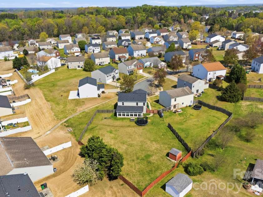 9610 Duxford Lane, Charlotte, NC 28269.  MLS# CAR4361850, YatesRealty ID 14455. 