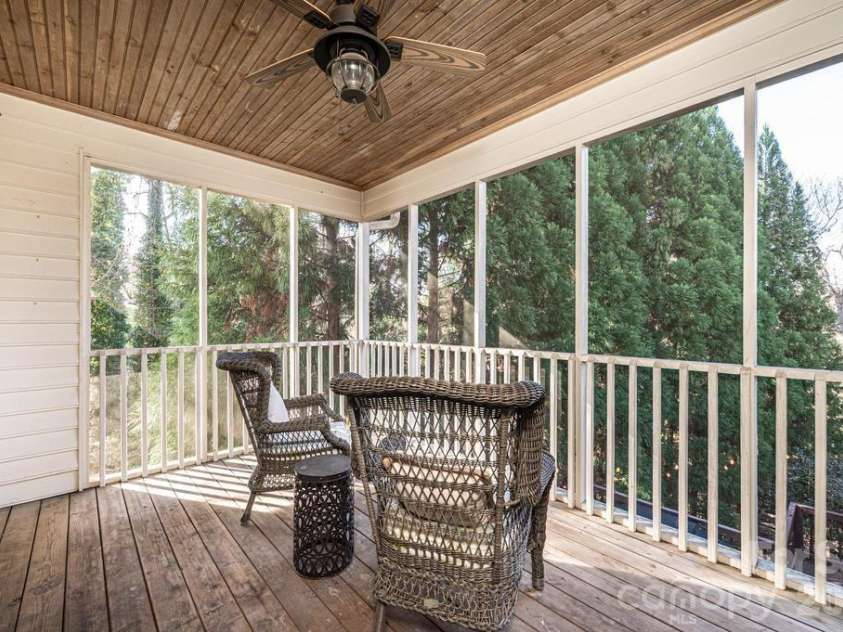 560 20th Avenue Court, Hickory, NC 28601.  MLS# CAR4323314, YatesRealty ID 14457. It feels like a tree house on the deck!