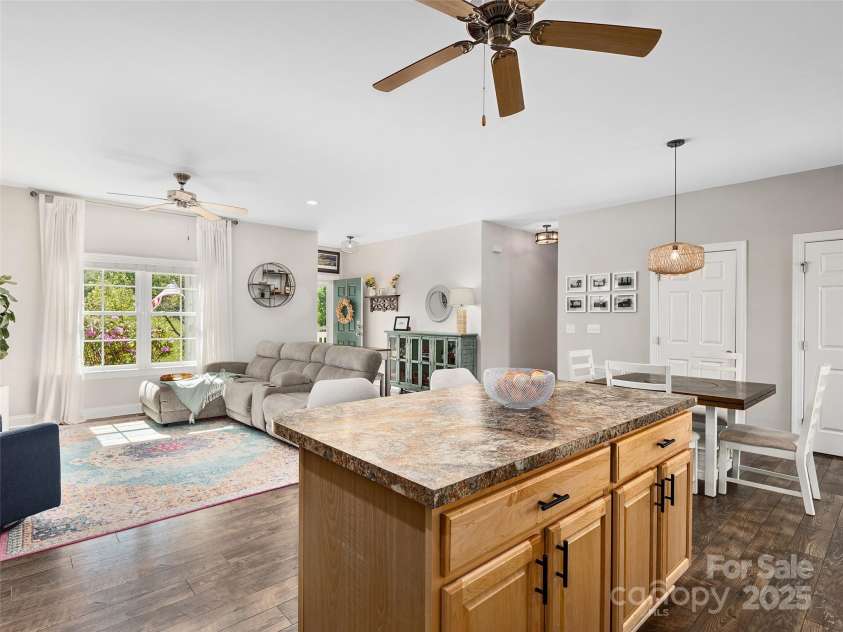 4 Greene Lane, Fletcher, NC 28732.  MLS# CAR4256056, YatesRealty ID 14458. Kitchen island