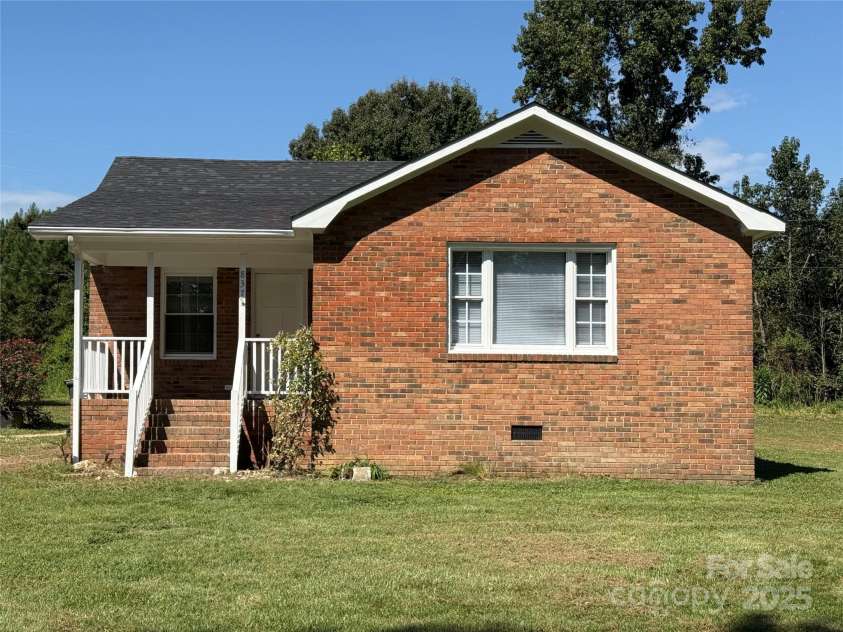 837 Sikes Mill Road, Monroe, NC 28110.  MLS# CAR4309723, YatesRealty ID 14459. 
