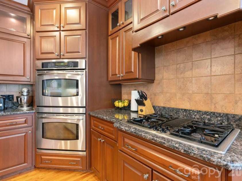 134 Brightmore Circle, Rutherfordton, NC 28139.  MLS# CAR4300991, YatesRealty ID 1446. Kitchen