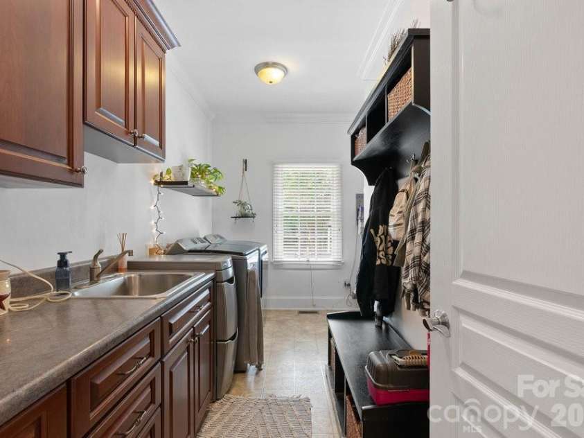 134 Brightmore Circle, Rutherfordton, NC 28139.  MLS# CAR4300991, YatesRealty ID 1446. Main level laundry room