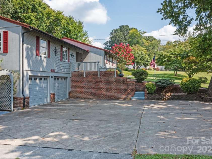 4120 Statesville Boulevard, Salisbury, NC 28147.  MLS# CAR4173800, YatesRealty ID 1446. 