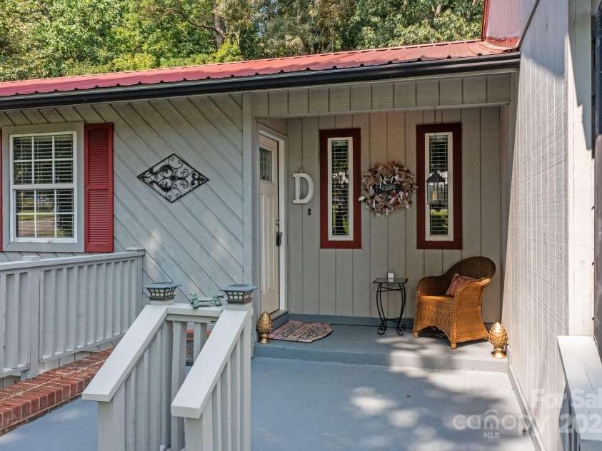 4120 Statesville Boulevard, Salisbury, NC 28147.  MLS# CAR4173800, YatesRealty ID 1446. 