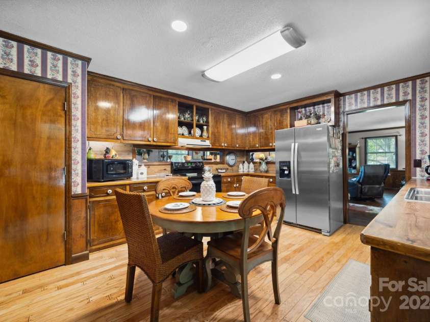 4120 Statesville Boulevard, Salisbury, NC 28147.  MLS# CAR4173800, YatesRealty ID 1446. 