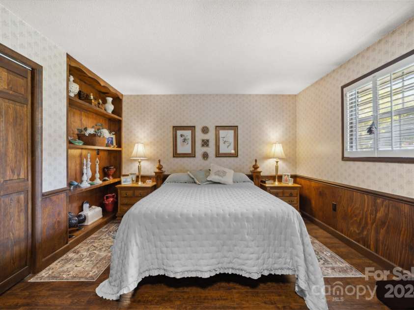 4120 Statesville Boulevard, Salisbury, NC 28147.  MLS# CAR4173800, YatesRealty ID 1446. 