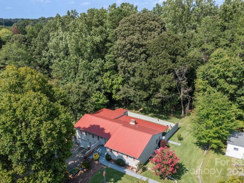 4120 Statesville Boulevard, Salisbury, NC 28147.  MLS# CAR4173800, YatesRealty ID 1446. 