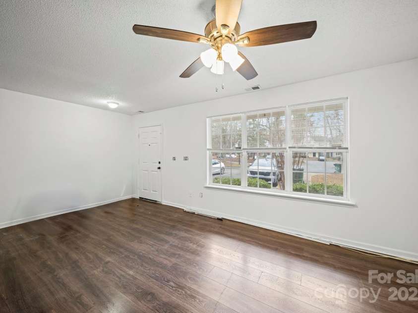 6766 Cypress Tree Lane, Charlotte, NC 28215.  MLS# CAR4330587, YatesRealty ID 1446. 