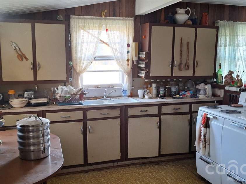 2786 Cat Square Road, Vale, NC 28168.  MLS# CAR4362545, YatesRealty ID 14460. Kitchen