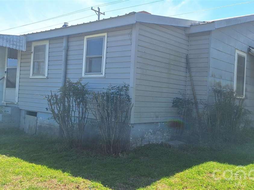 2786 Cat Square Road, Vale, NC 28168.  MLS# CAR4362545, YatesRealty ID 14460. Left side