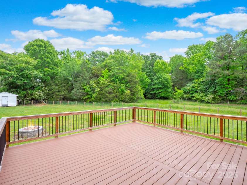 915 Gate Road, Monroe, NC 28112.  MLS# CAR4245908, YatesRealty ID 14460. 