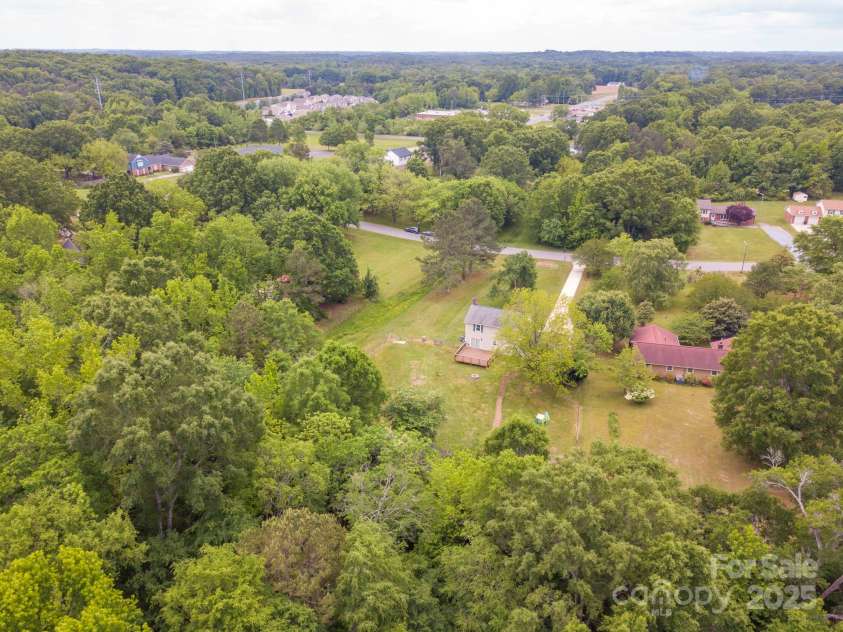 915 Gate Road, Monroe, NC 28112.  MLS# CAR4245908, YatesRealty ID 14460. 