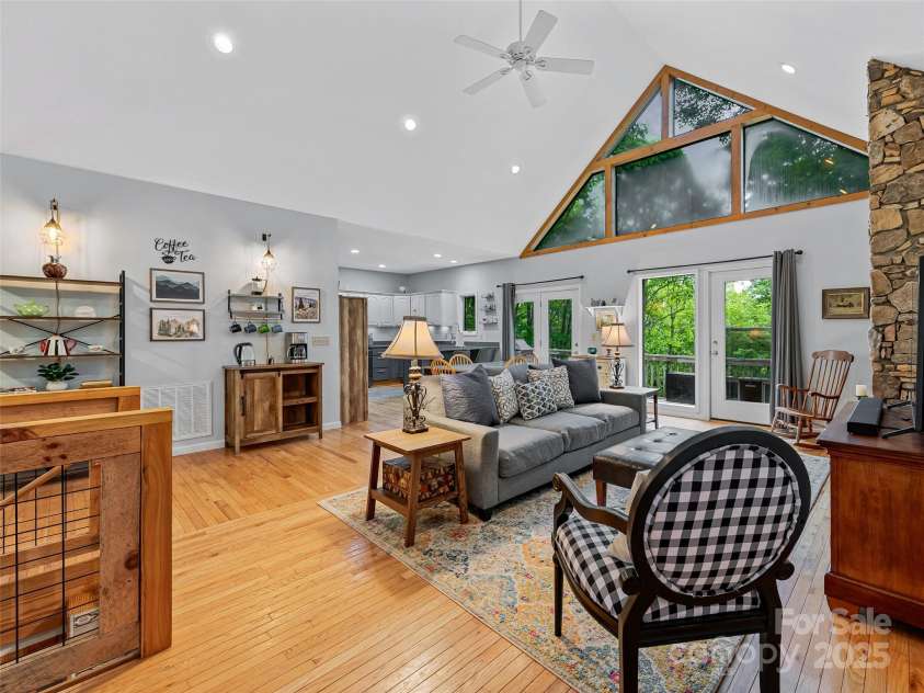 48 Grouse Thicket Road, Mars Hill, NC 28754.  MLS# CAR4201352, YatesRealty ID 14462. 