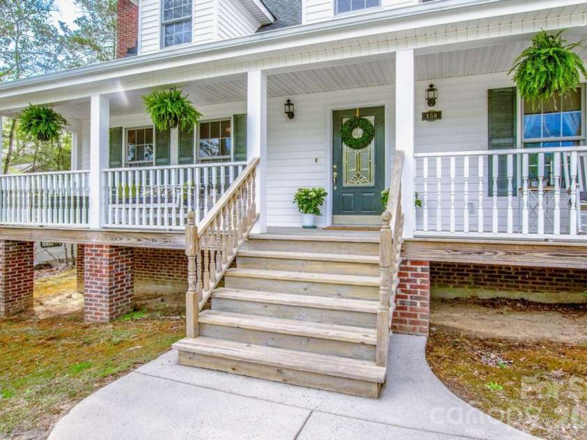 158 Wood Acre Drive, Mooresville, NC 28115.  MLS# CAR4366689, YatesRealty ID 14464. 