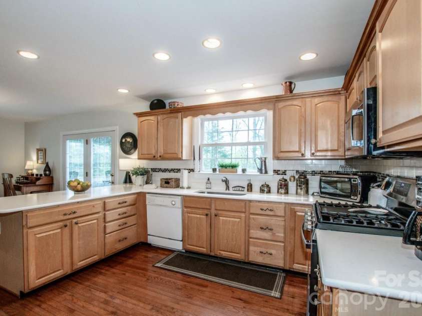 158 Wood Acre Drive, Mooresville, NC 28115.  MLS# CAR4366689, YatesRealty ID 14464. 
