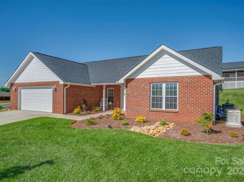 105 Kingston Place, Spindale, NC 28160.  MLS# CAR4256599, YatesRealty ID 14465. 