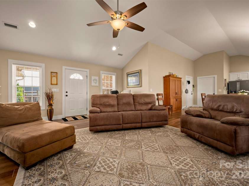 105 Kingston Place, Spindale, NC 28160.  MLS# CAR4256599, YatesRealty ID 14465. 