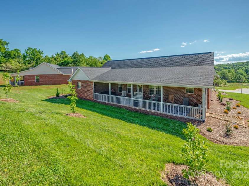 105 Kingston Place, Spindale, NC 28160.  MLS# CAR4256599, YatesRealty ID 14465. 