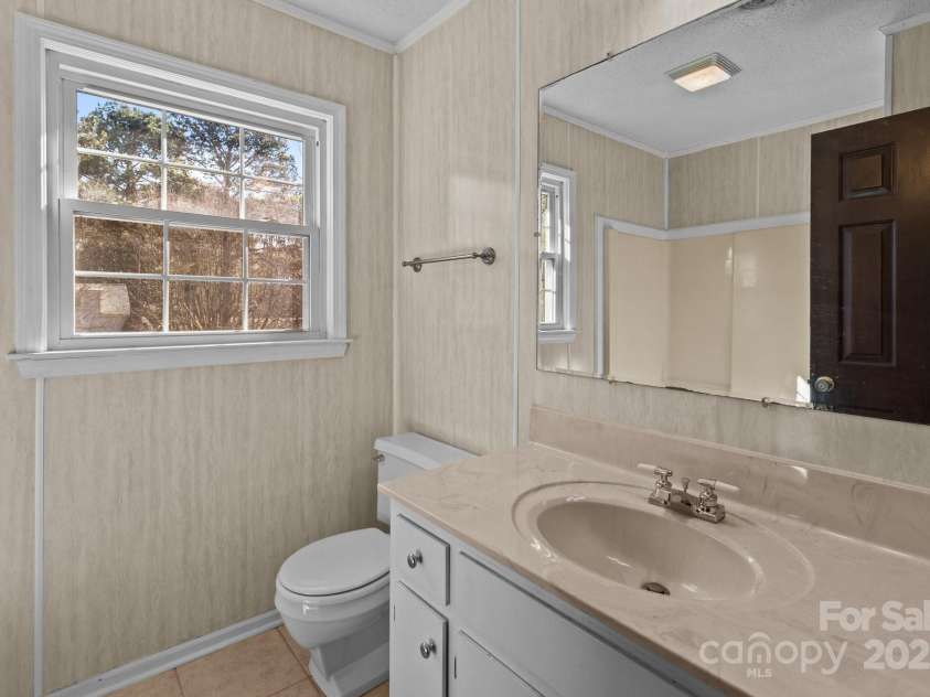 1212 Ridge Street, Albemarle, NC 28001.  MLS# CAR4216901, YatesRealty ID 14467. 3rd full bathroom (upper level)