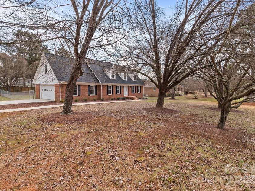 1212 Ridge Street, Albemarle, NC 28001.  MLS# CAR4216901, YatesRealty ID 14467. 