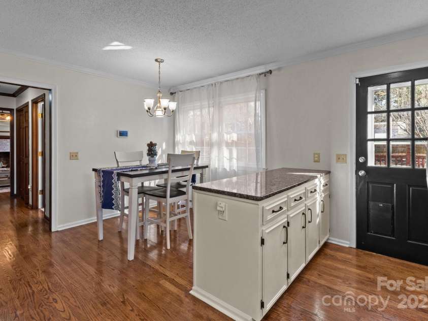 1212 Ridge Street, Albemarle, NC 28001.  MLS# CAR4216901, YatesRealty ID 14467. Breakfast nook area