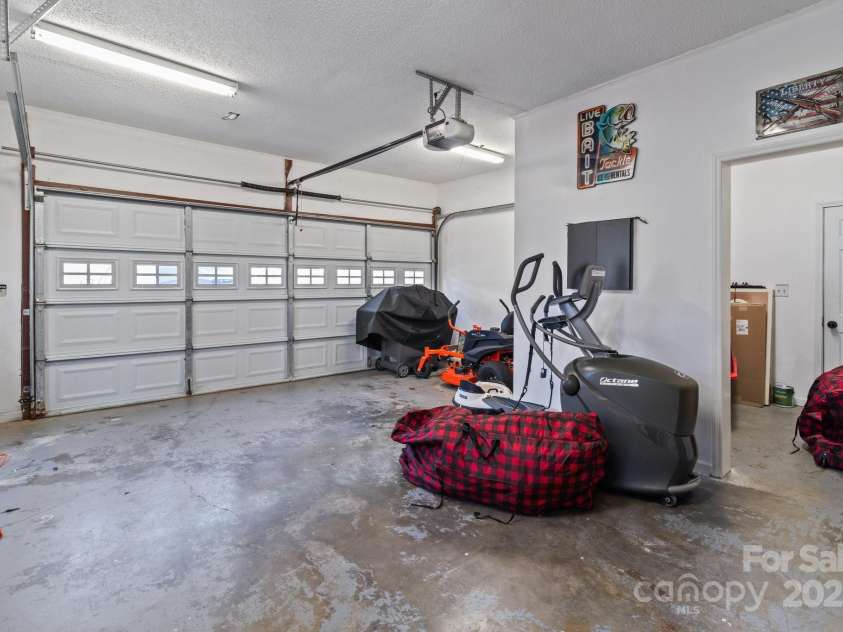 1212 Ridge Street, Albemarle, NC 28001.  MLS# CAR4216901, YatesRealty ID 14467. Spacious garage