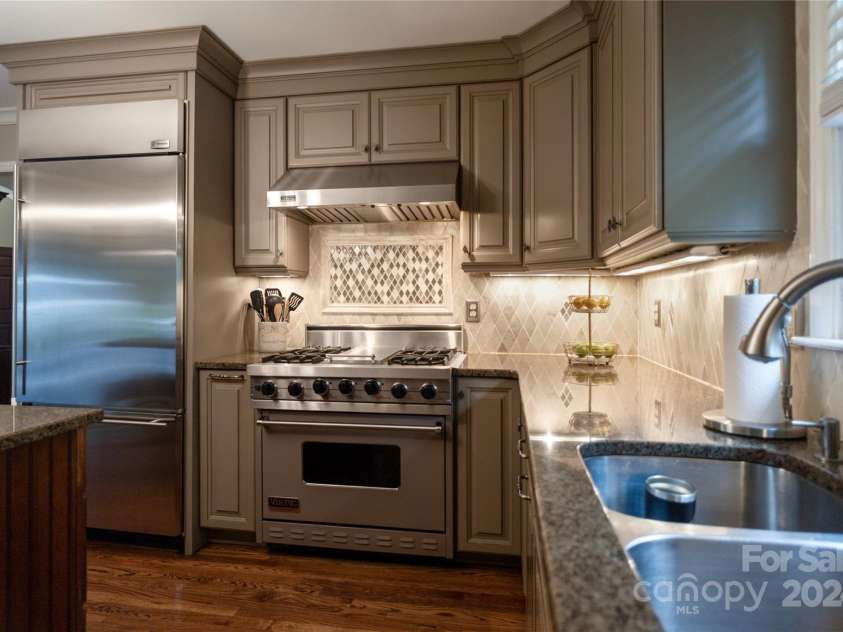 10235 Mount Holly Road, Charlotte, NC 28214.  MLS# CAR4177384, YatesRealty ID 1447. 